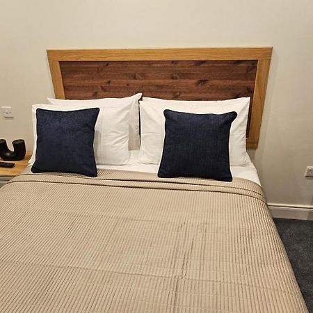 53 Luxury Rooms Maynooth Eksteriør bilde
