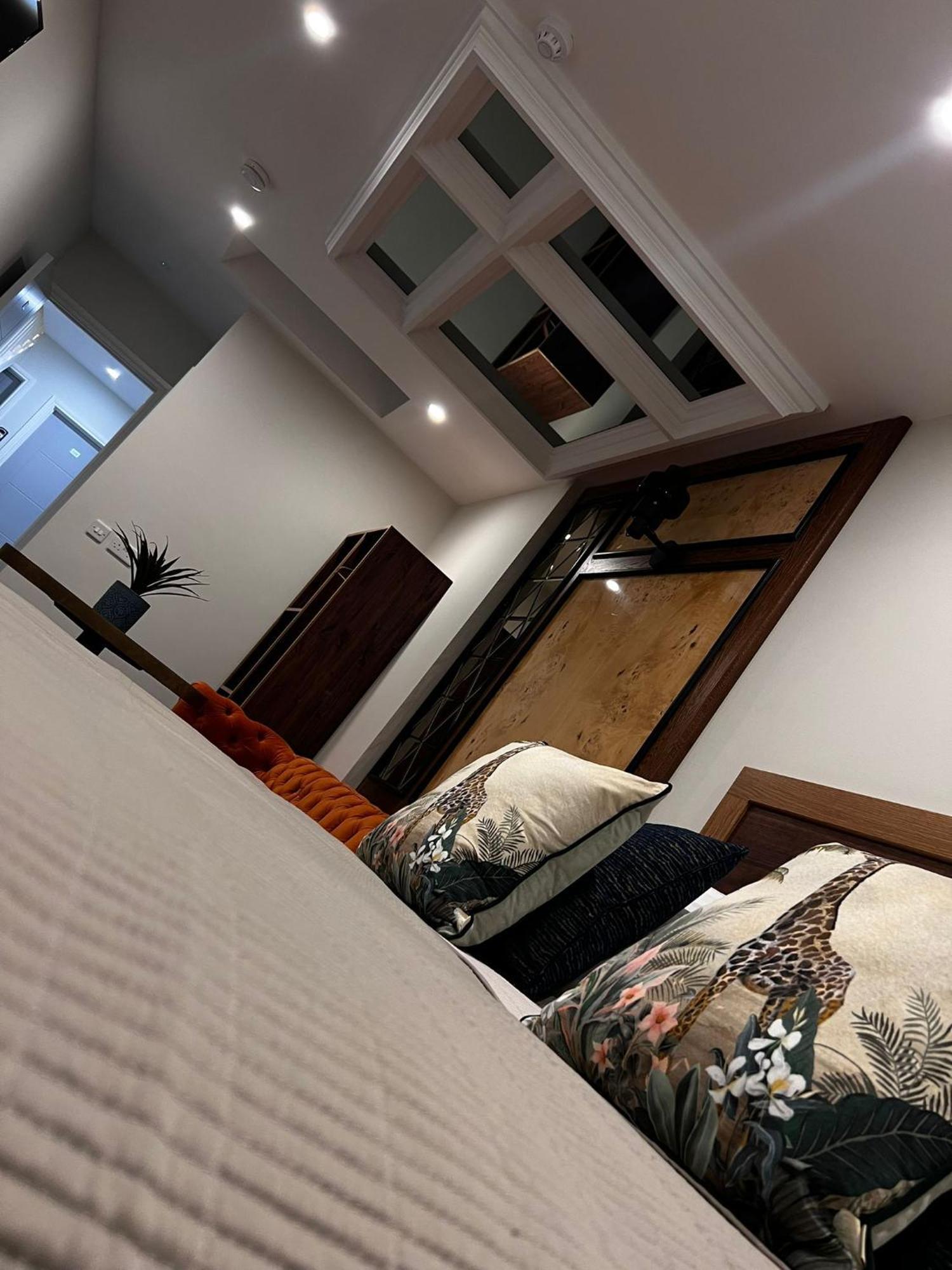 53 Luxury Rooms Maynooth Eksteriør bilde